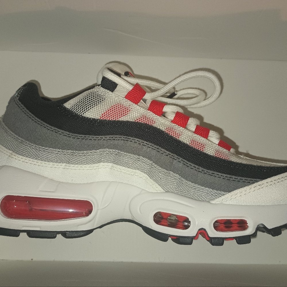 Size 7 - Nike Air Max 95 QS 'Japan' Summit White (NEVER WORN)